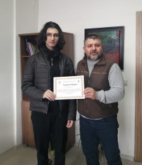 Müzik Bölümü Öğrencisinden Bakımevinde Anlamlı Müzik Dinletisi